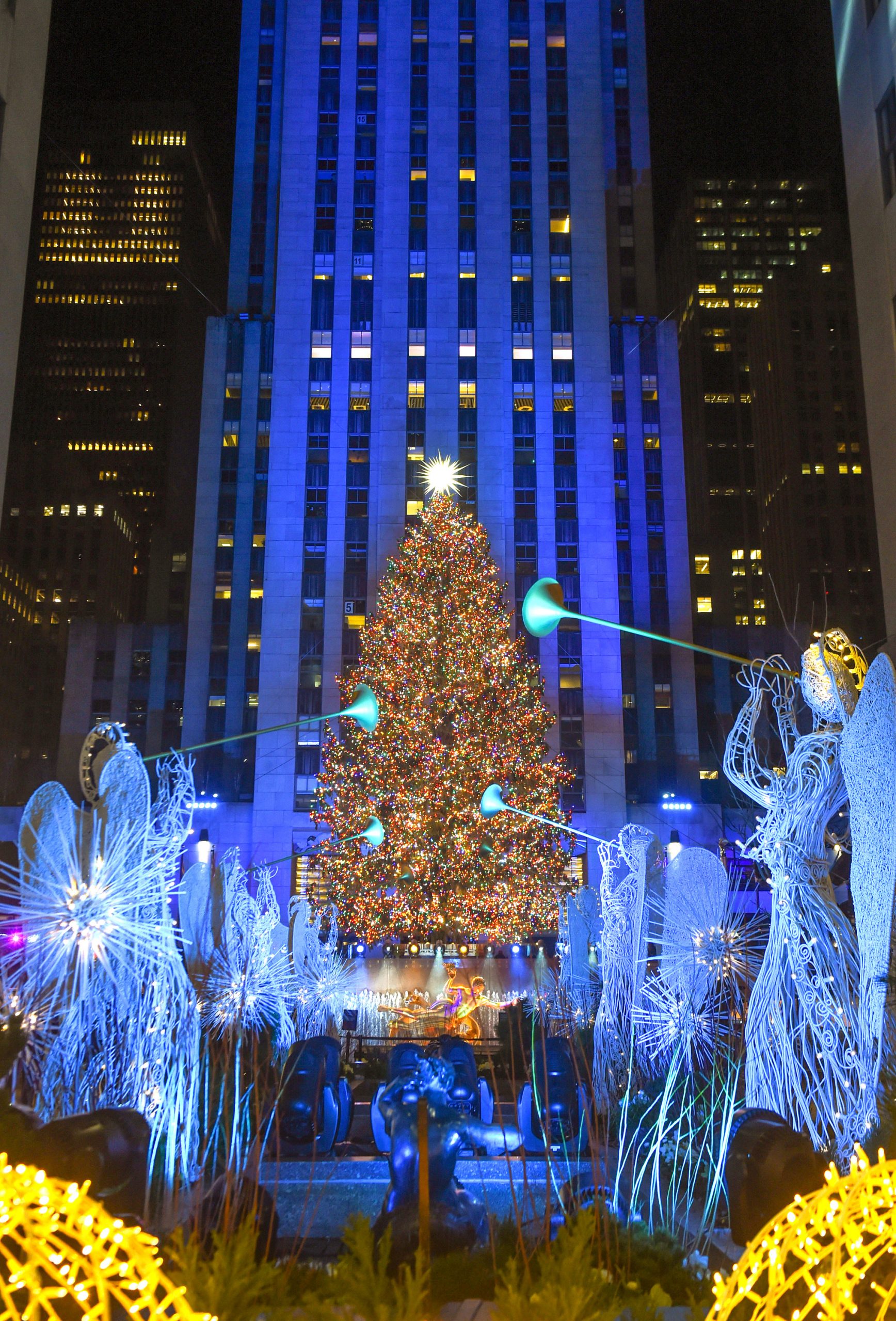 Acceso l'albero del Rockefeller Center NewYork4U